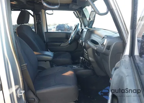 2013 Jeep Wrangler Unlimited Sport из США, поврежденный, VIN 1C4BJWDG3DL547686